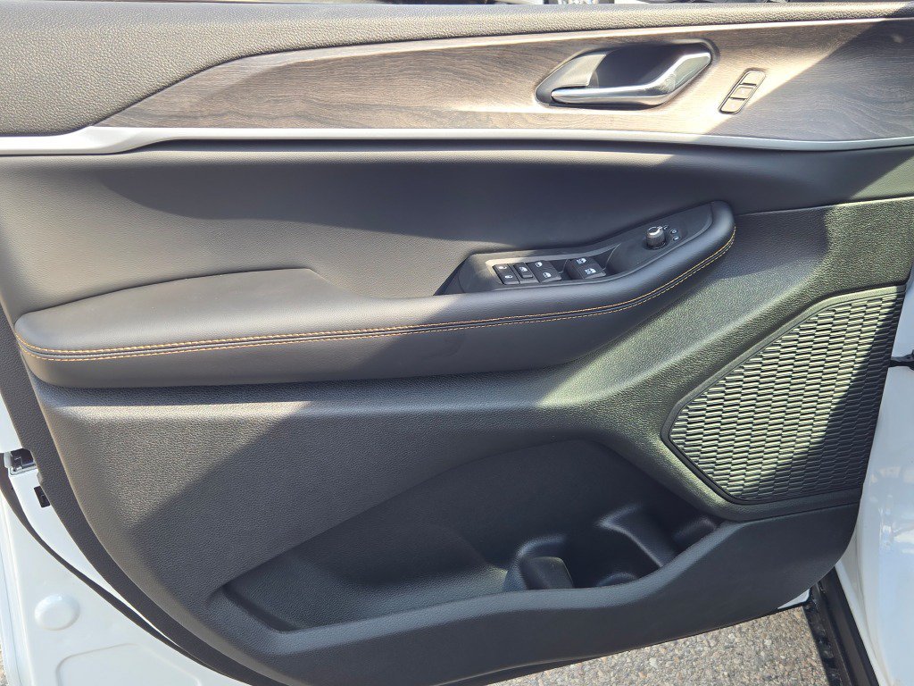 New 2026 Jeep Grand Cherokee Limited AWD/4WD image 30