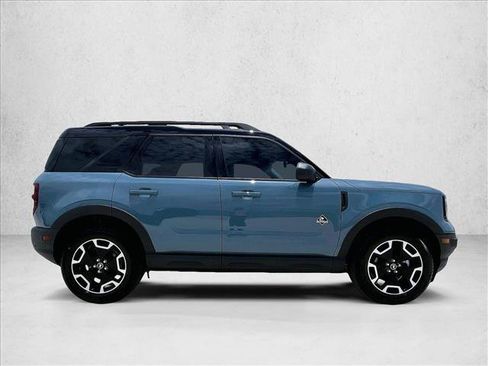 Used 2023 Ford Bronco Sport Outer Banks w/ Tech Package AWD/4WD image 5
