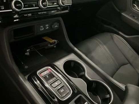 Certified 2025 Honda Pilot Elite image 13