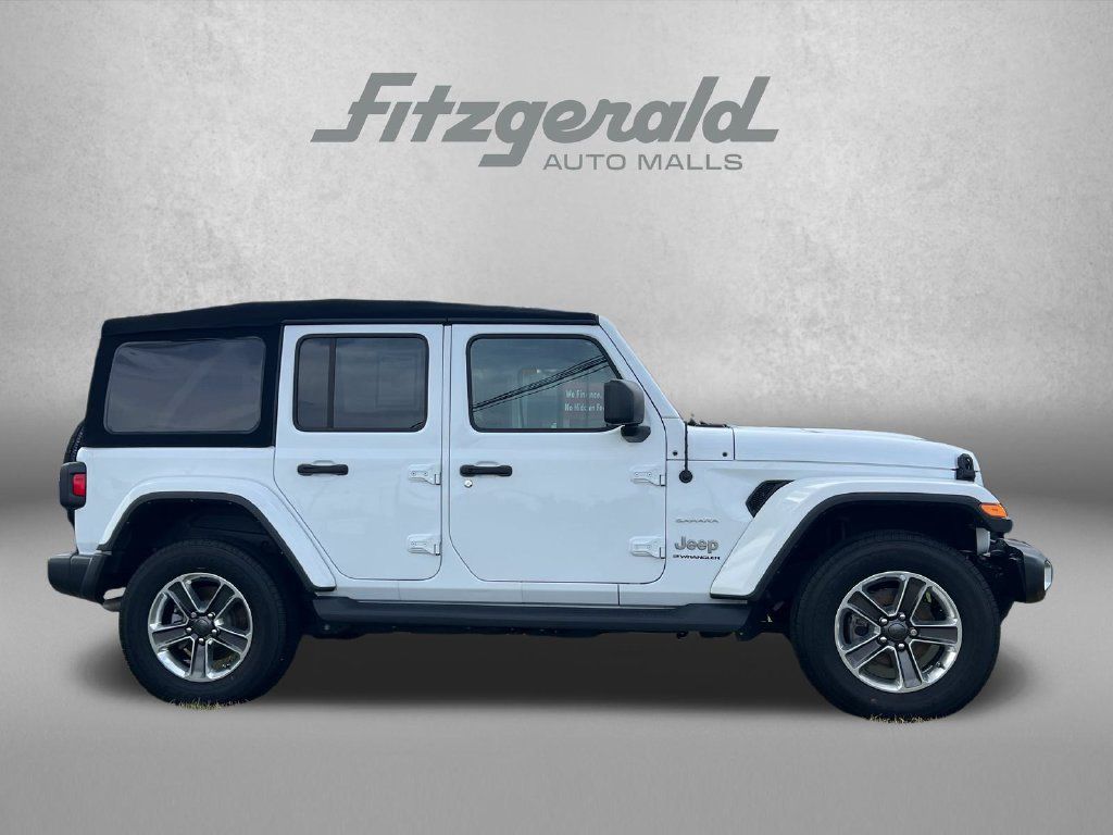 Used 2023 Jeep Wrangler Unlimited Sahara AWD/4WD image 3