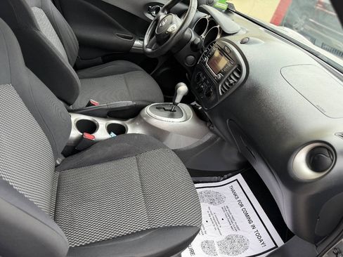 Used 2016 Nissan Juke S FWD image 20