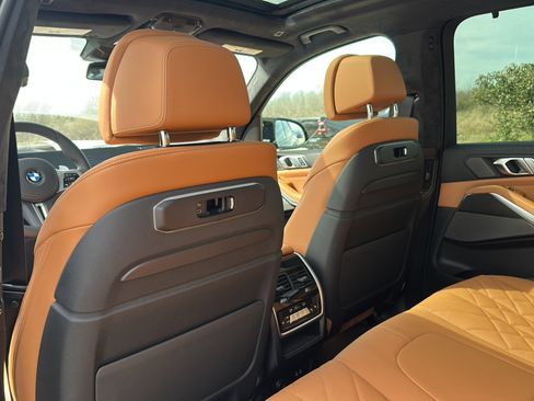 New 2026 BMW X5 M60i image 15