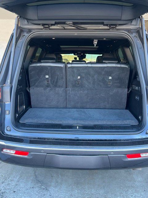 Used 2022 Jeep Wagoneer Series III w/ Premium Group I RWD image 18