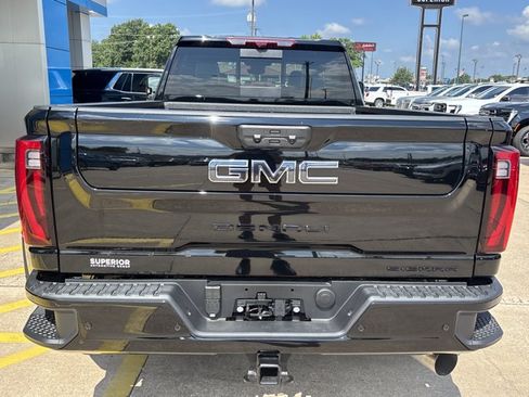 New 2026 GMC Sierra 3500 Denali Ultimate w/ LPO, Black Badging Package AWD/4WD image 4