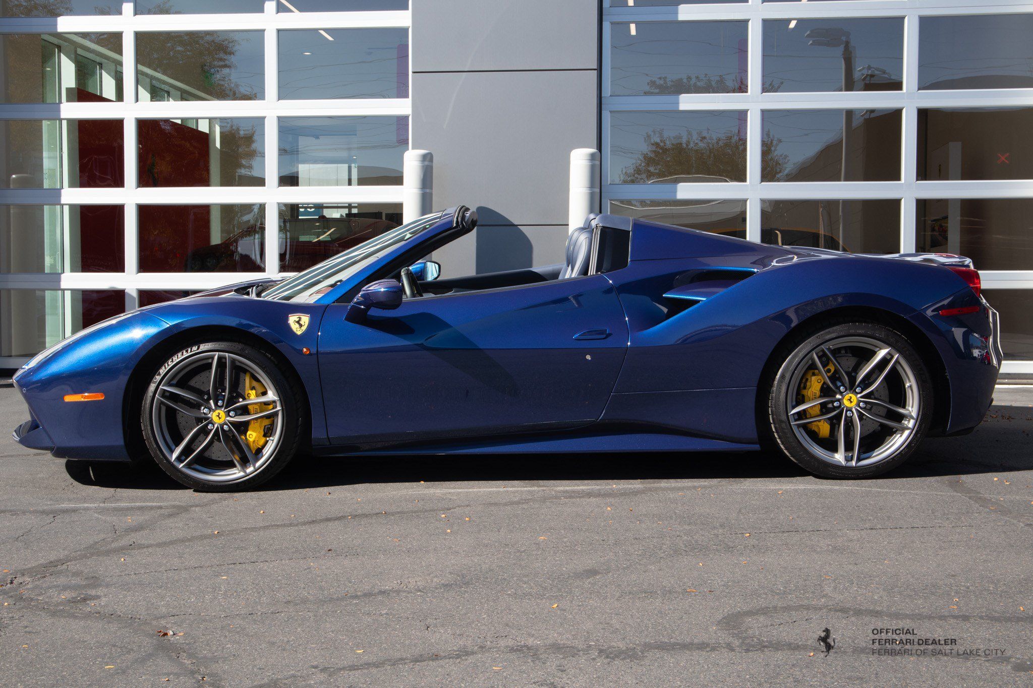 Used 2017 Ferrari 488 Spider RWD image 2