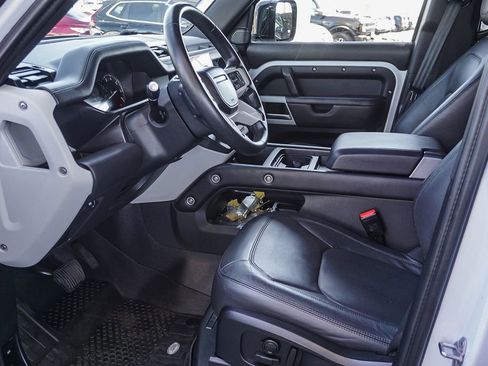 Used 2023 Land Rover Defender 110 S AWD/4WD image 18