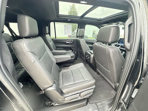 Certified 2023 Chevrolet Suburban Z71 w/ Luxury Package AWD/4WD image 27