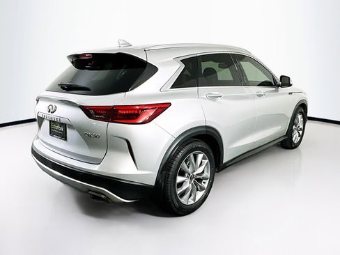 Used 2019 INFINITI QX50 Luxe w/ Navigation Package image 9