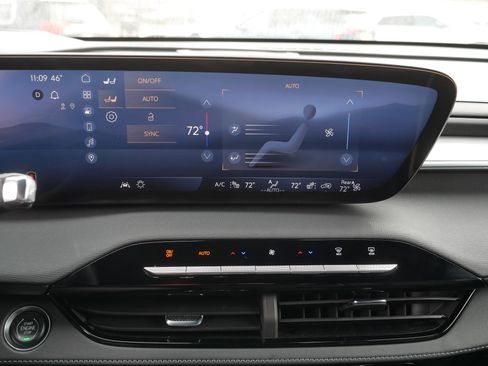 Certified 2025 Buick Enclave Preferred image 23