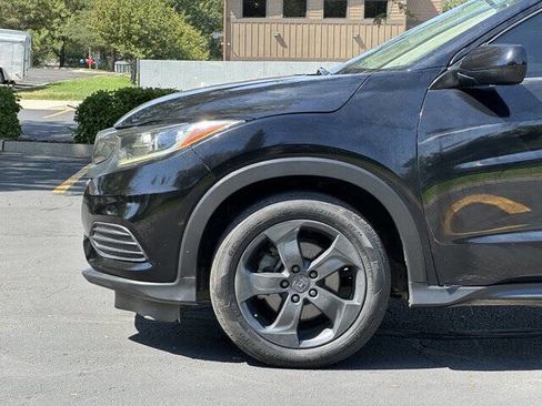 Used 2019 Honda HR-V LX image 11