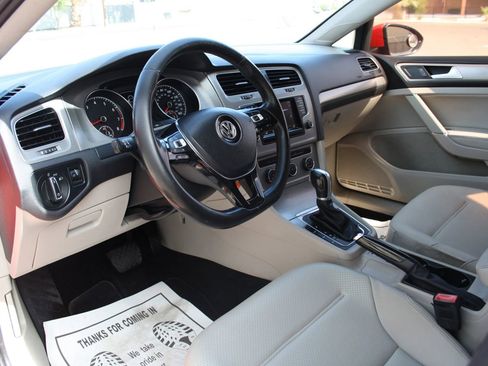 Used 2015 Volkswagen Golf S FWD image 21