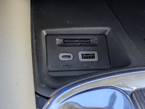 Used 2022 Buick Enclave Avenir w/ Trailering Package, 5000 lbs. image 34