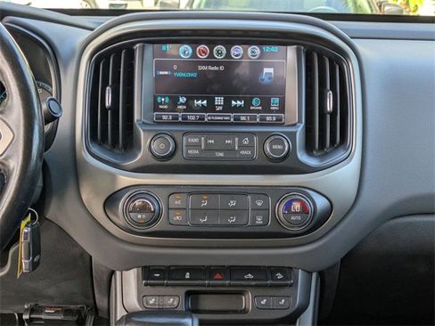 Used 2018 Chevrolet Colorado Z71 image 20