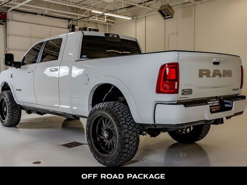 Used 2025 RAM 2500 Limited AWD/4WD image 7