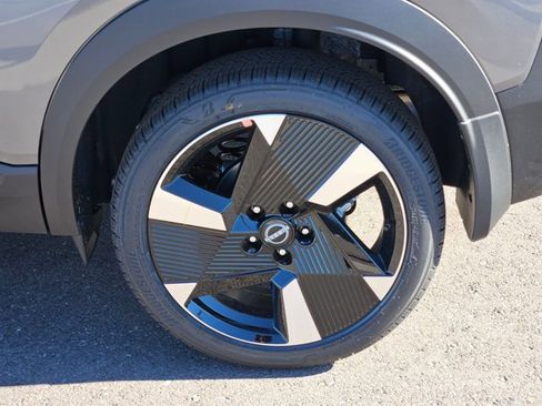 New 2026 Nissan Kicks SR FWD image 10