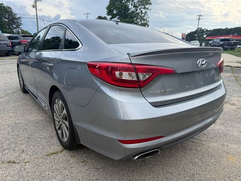 Used 2017 Hyundai Sonata Sport FWD image 3