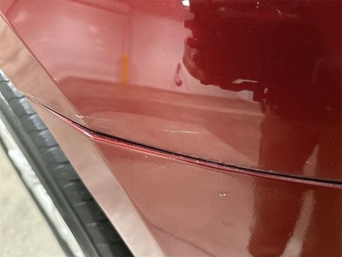 Used 2011 Chevrolet Equinox LT w/ Chrome Appearance Package image 32