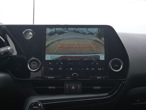 Certified 2024 Lexus NX 250 FWD w/ Premium Package image 16