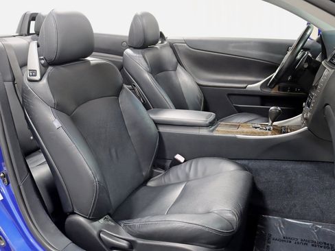 Used 2010 Lexus IS 350C RWD image 26