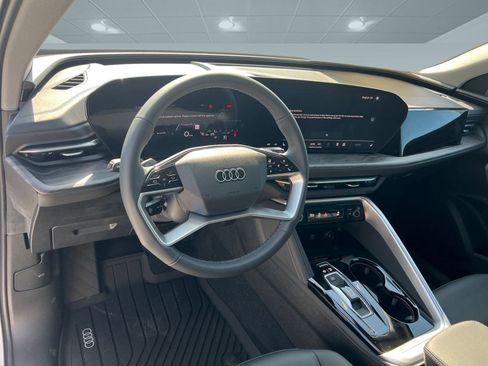 New 2025 Audi Q5 Premium image 4