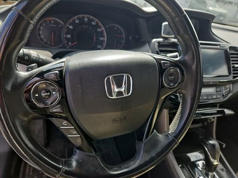 Used 2017 Honda Accord EX-L image 16