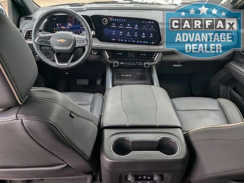Used 2025 Chevrolet Tahoe Premier AWD/4WD image 19