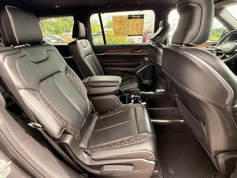 Used 2023 Jeep Grand Cherokee L Summit w/ Advanced Protech Group IV AWD/4WD image 40