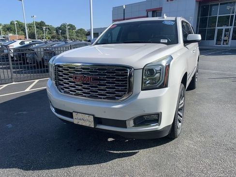 Used 2019 GMC Yukon Denali w/ Denali Ultimate Package AWD/4WD image 4