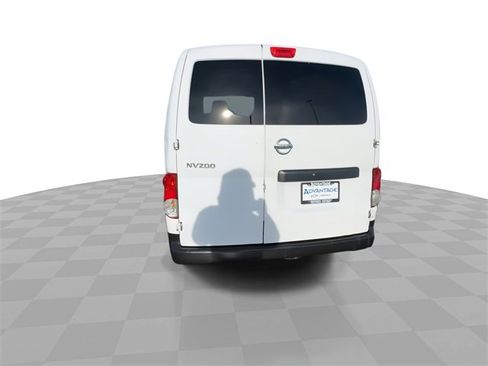Used 2015 Nissan NV200 S w/ Back Door Glass Package image 7