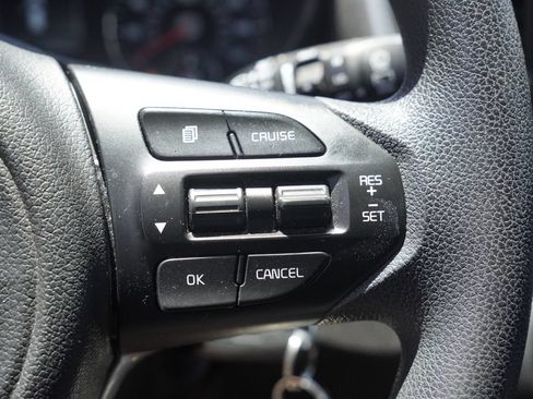 Used 2017 Kia Sorento FWD image 13
