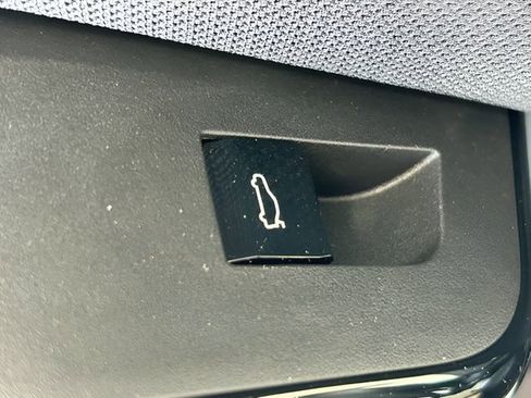 Used 2026 BMW X3 xDrive30 w/ M Sport Package image 15