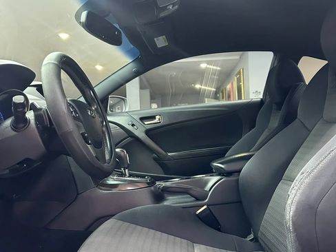 Used 2014 Hyundai Genesis 2.0T RWD image 10