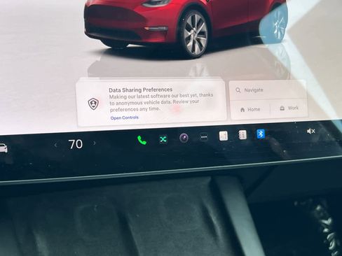 Used 2022 Tesla Model Y Long Range AWD/4WD image 24