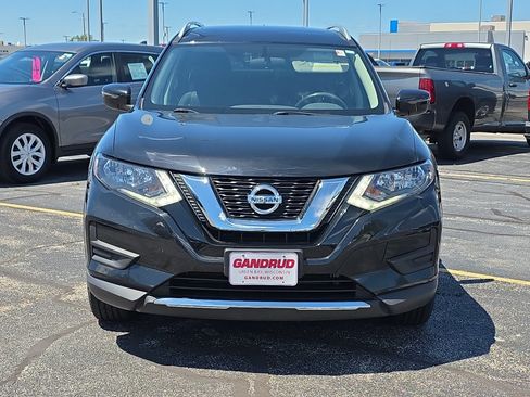 Used 2017 Nissan Rogue SV AWD/4WD image 2