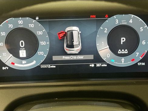 New 2026 Land Rover Range Rover Velar Dynamic SE image 12