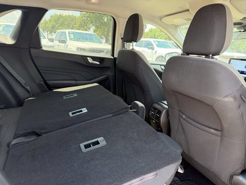 Used 2021 Ford Escape SE w/ Convenience Package FWD image 18