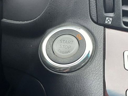 Used 2015 INFINITI Q70 3.7 image 28