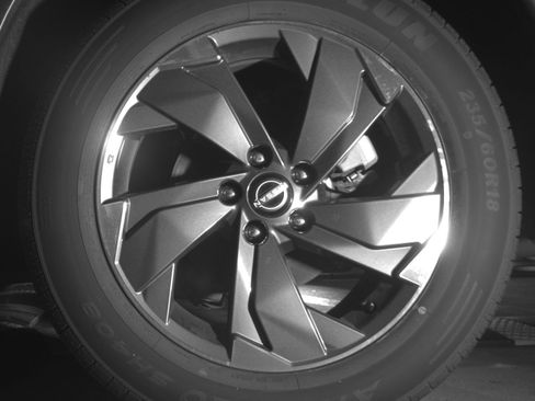 Used 2025 Nissan Rogue SV image 14