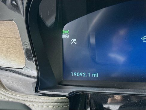 Used 2025 Lincoln Corsair Reserve w/ Jet Appearance Package AWD/4WD image 4