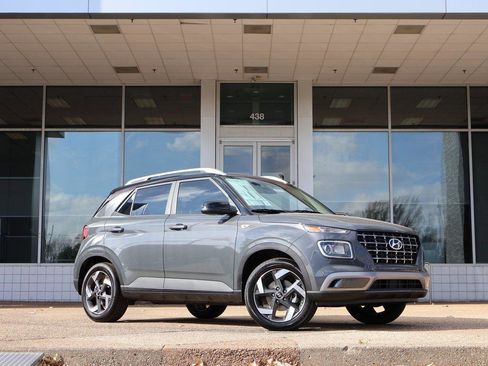 New 2026 Hyundai Venue SEL image 2