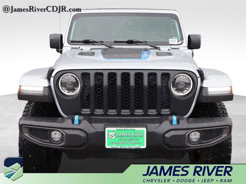 Used 2023 Jeep Wrangler Unlimited Rubicon 4xe AWD/4WD image 7