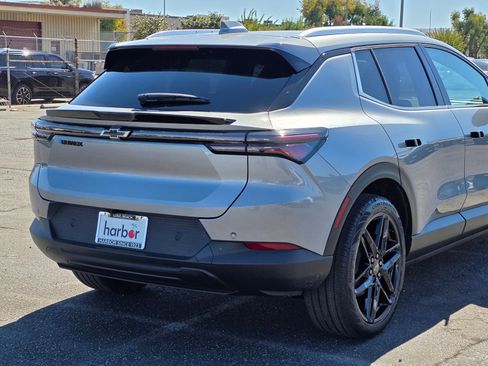New 2026 Chevrolet Equinox EV LT w/ LPO, Blackout Package image 11
