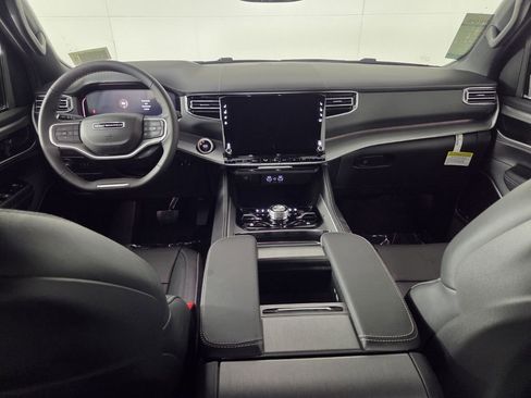 New 2026 Jeep Grand Wagoneer Limited AWD/4WD image 16
