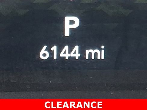 Used 2025 Jeep Wrangler Rubicon image 19