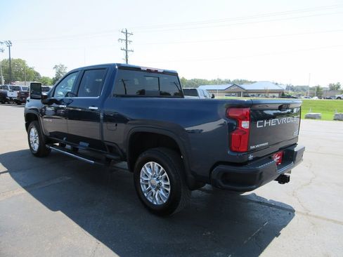Certified 2022 Chevrolet Silverado 2500 High Country w/ Z71 Off-Road Package AWD/4WD image 10