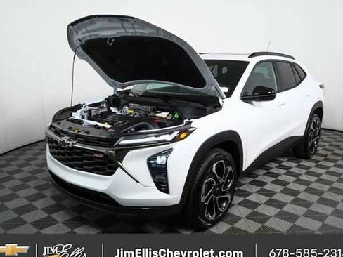 New 2026 Chevrolet Trax RS w/ Sunroof Package image 29