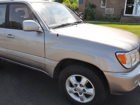 Used 2001 Toyota Land Cruiser image 7