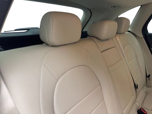 Used 2022 Mercedes-Benz GLC 300 w/ Premium Package Lite image 38