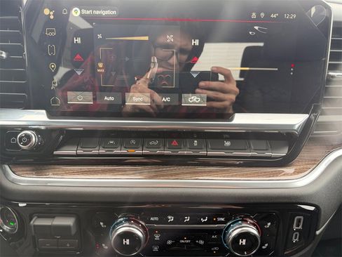 New 2026 GMC Sierra 1500 Elevation image 23