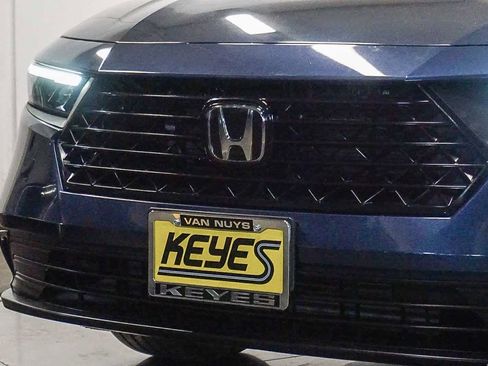 Used 2024 Honda Accord EX image 8